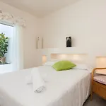 44 Villa *